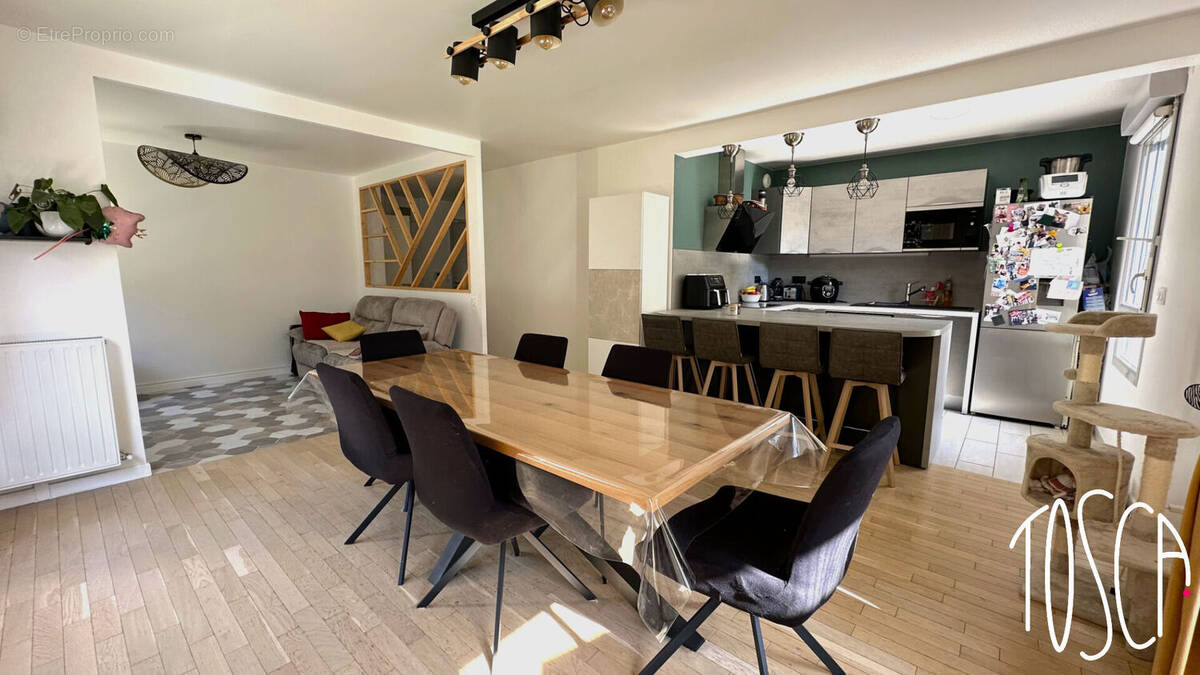 Appartement à THIAIS