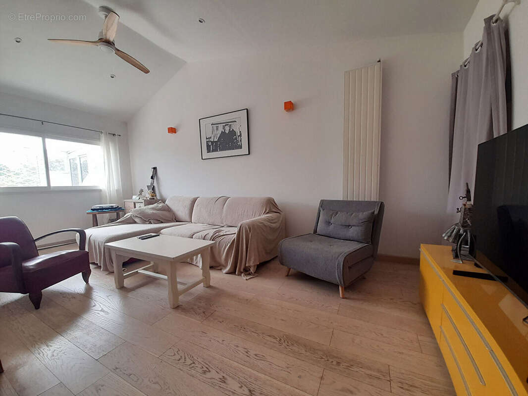 Maison  5 pièce(s) à BEAUMONT les VALENCE - photo 6
