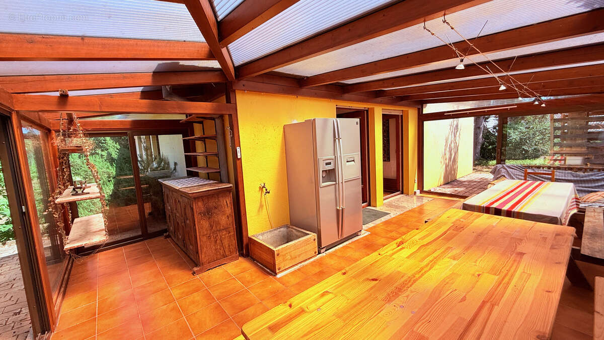 Maison - 191m2 - 6 chambres - Terrain 1053m2 - En limite de zone constructible en haut de Zellenberg ! - photo 11