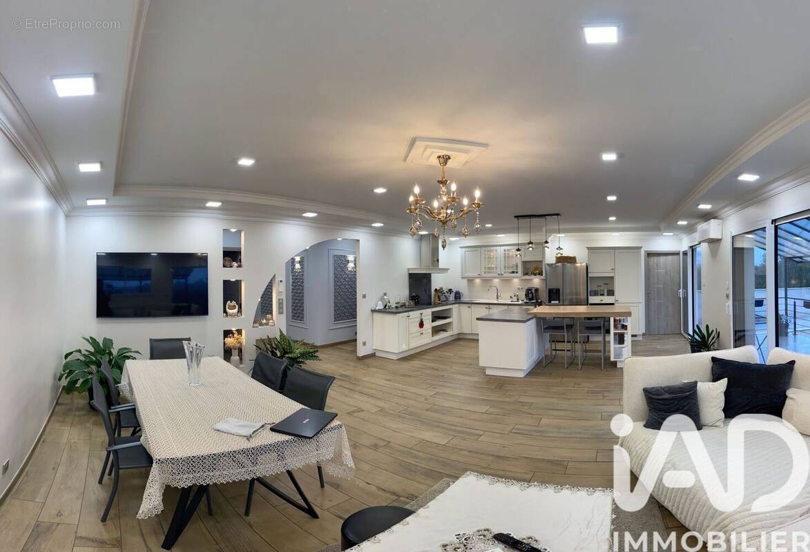 Photo 1 - Maison à BIARD