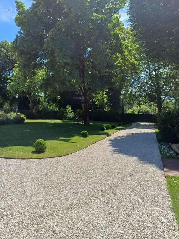 Maison à VOEUIL-ET-GIGET