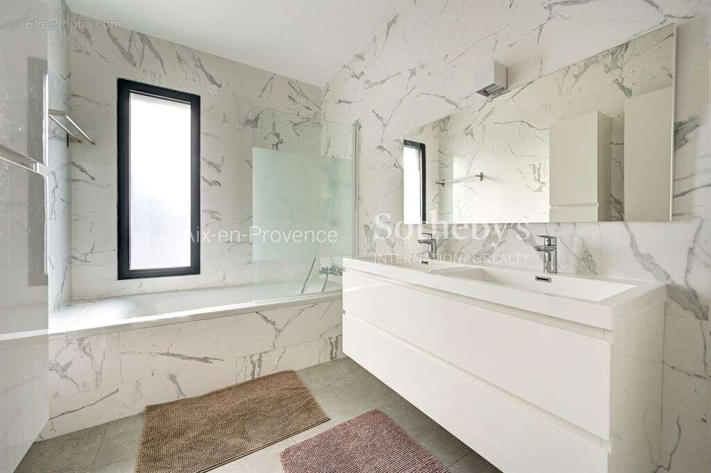 Maison à AIX-EN-PROVENCE