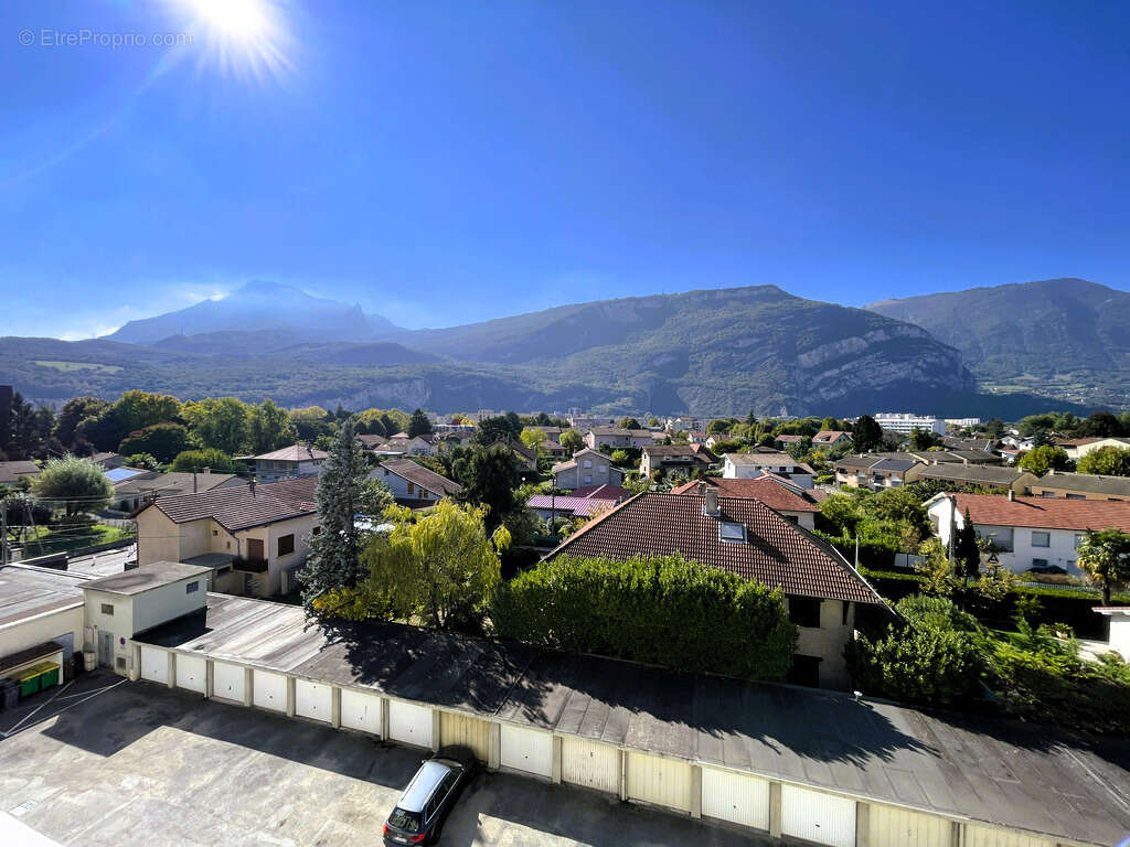 Appartement à FONTAINE