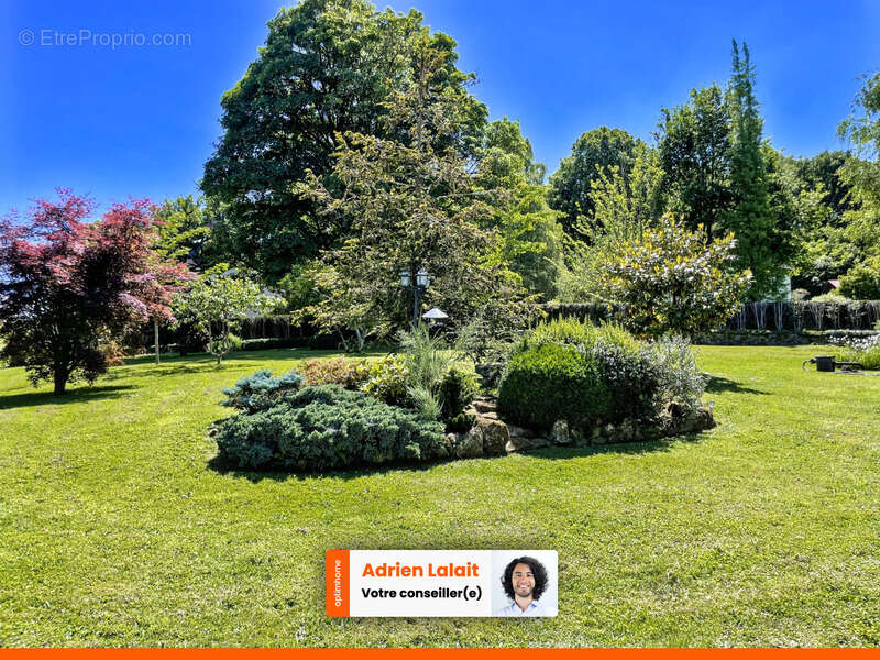 Maison à BERSAC-SUR-RIVALIER