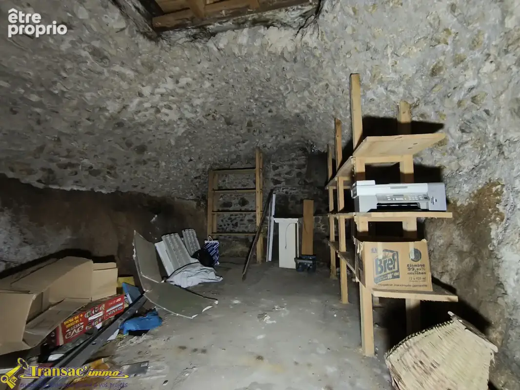 Centre-ville de Thiers, idéal pour investisseurs ! Immeuble avec 4 appartements. - photo 17