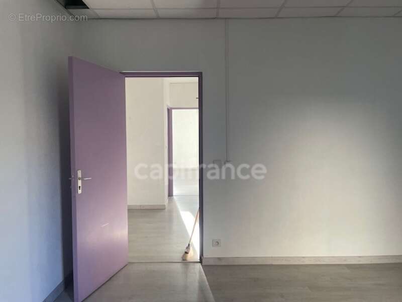 Commerce à MARSEILLE-6E