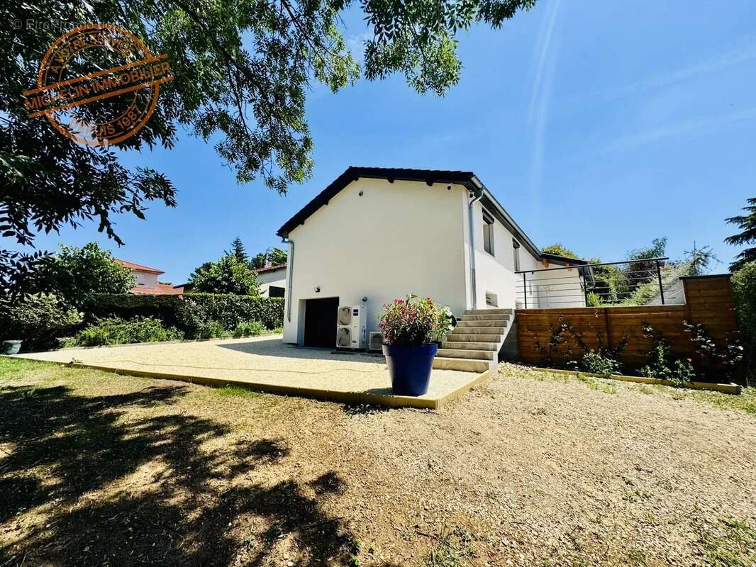 Maison à CHAMPAGNE-AU-MONT-D'OR