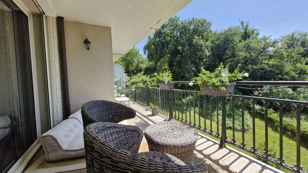 Appartement à BARBERAZ