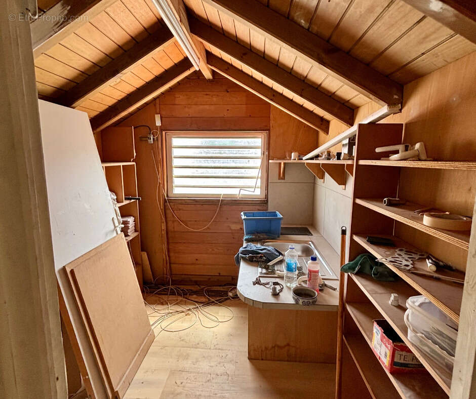 Local avec appartement — Secteur Concordia, Saint-Martin - photo 2