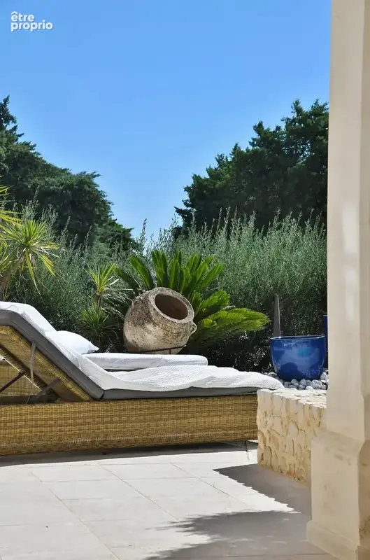 Uzès : Unique propriété avec jardin, piscine et vue - photo 10