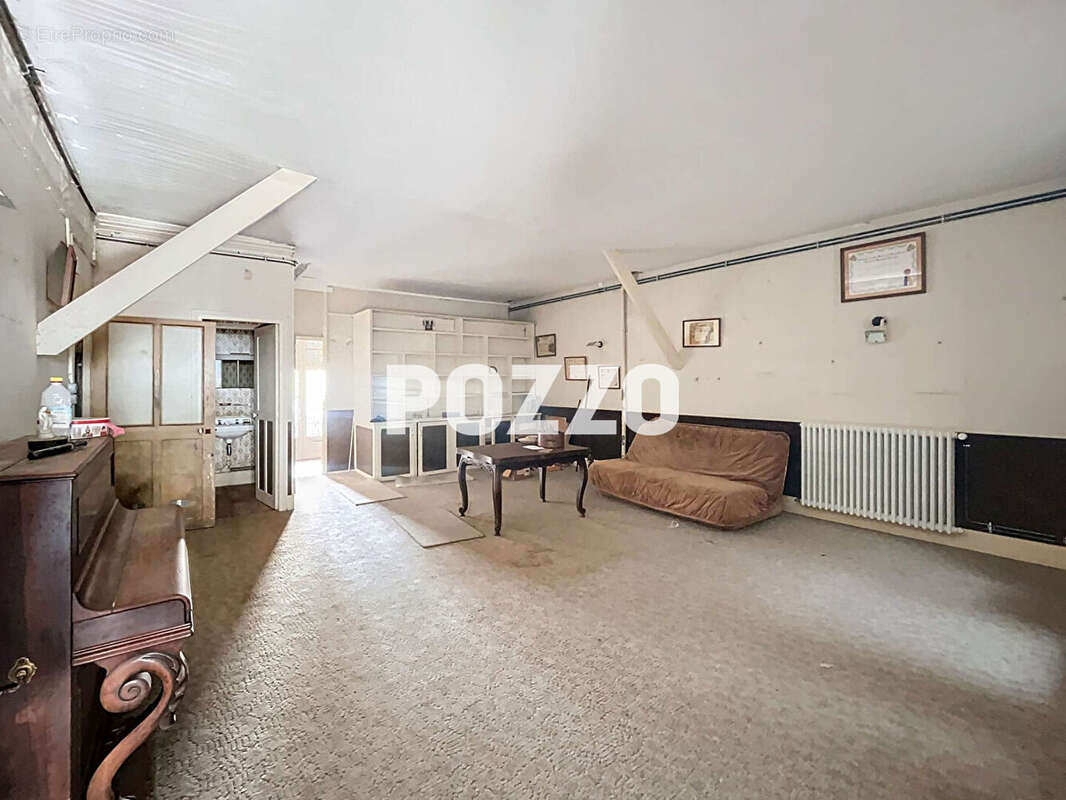 A vendre maison de 7 pieces (224 m2) a vire-normandie (14) - photo 12