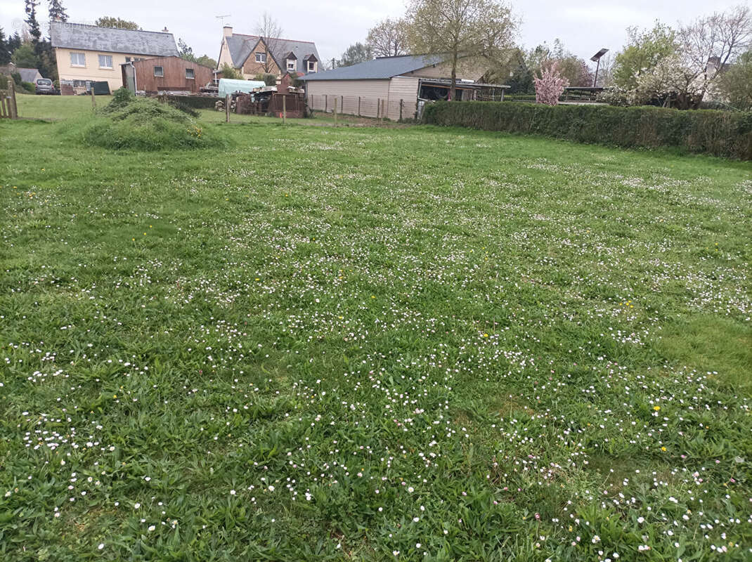 Terrain à PLECHATEL