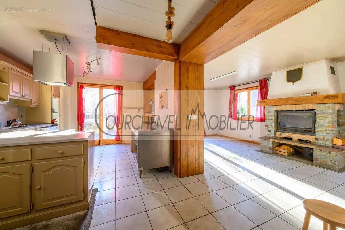Maison à LA LECHERE
