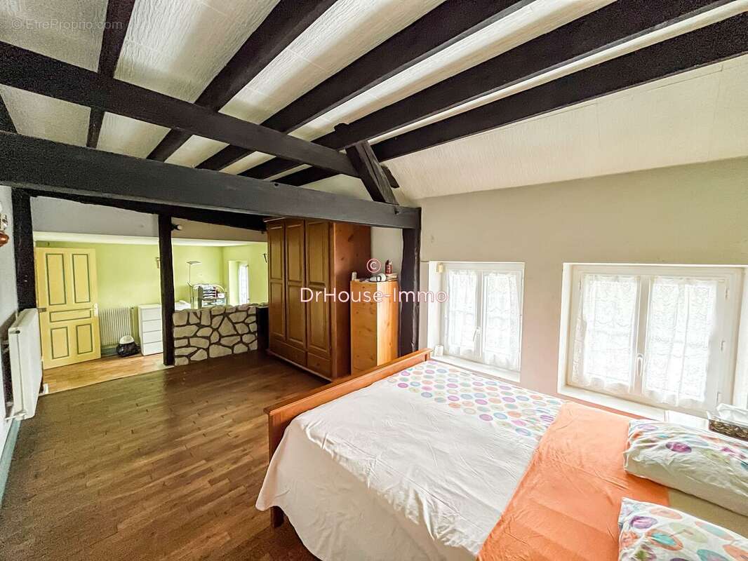 Maison à THURE