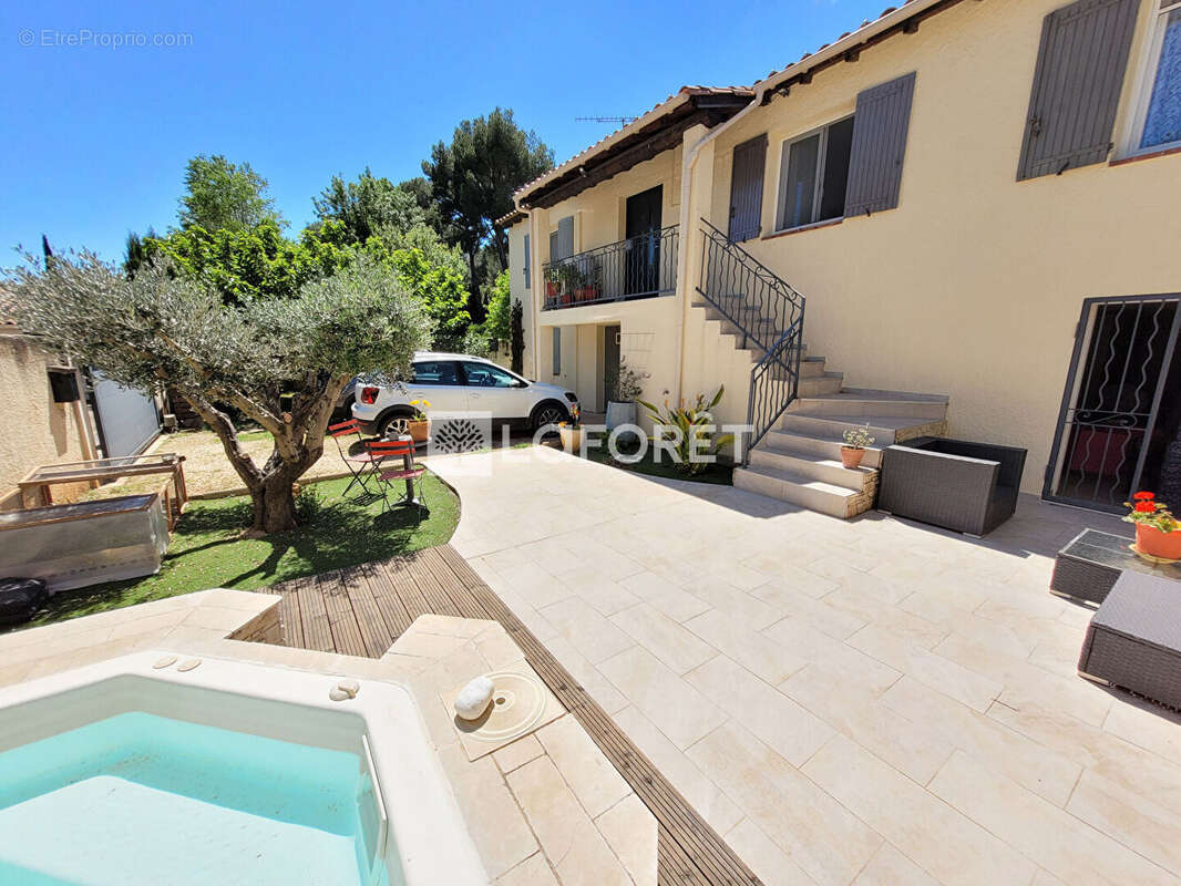 Maison Maussane Les Alpilles 7 pièce(s) 145 m2 - photo 4