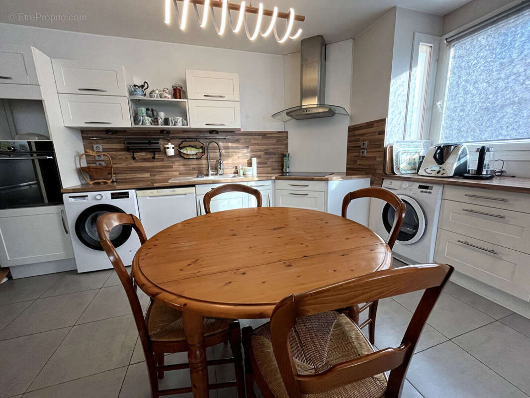 Appartement à MONTIGNY-LE-BRETONNEUX