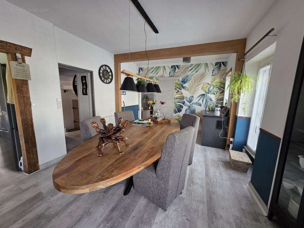 Maison à TOURNON-SAINT-MARTIN