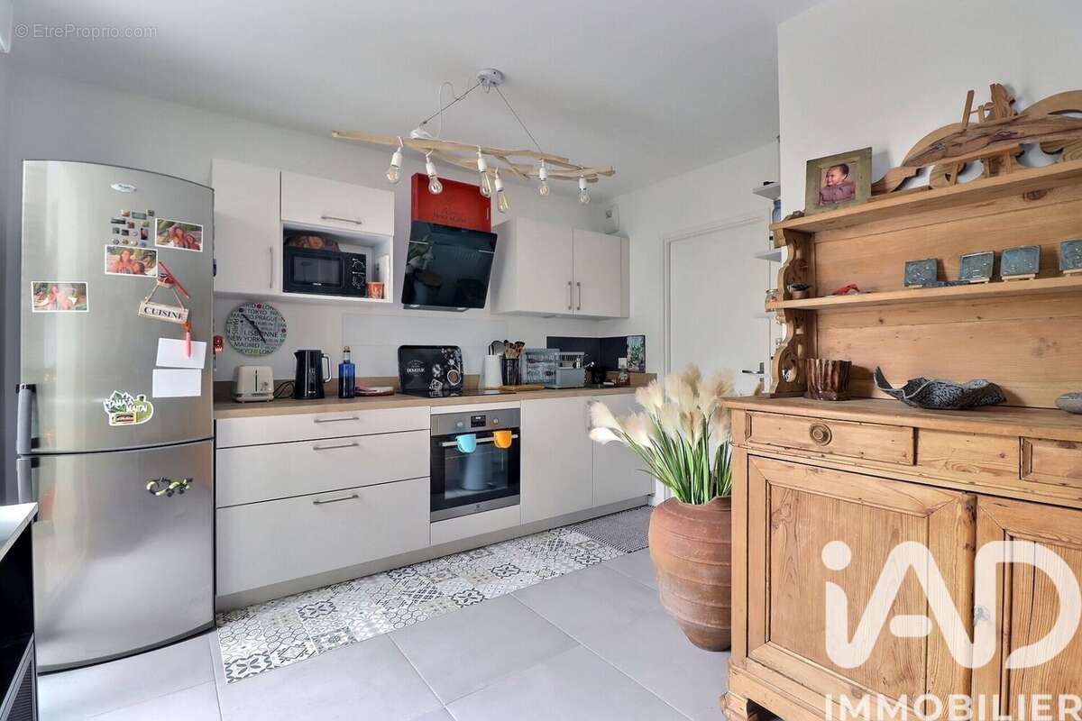 Appartement 110 m² à Talence  - photo 2