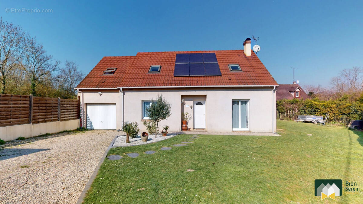 Maison à LE GUE-DE-LONGROI