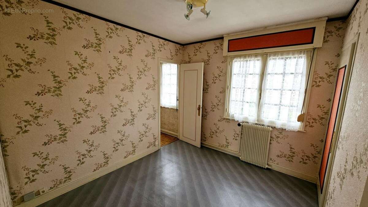 Maison 4 pièces / 80 m² / 128 000 EUR / ARRAS - photo 10