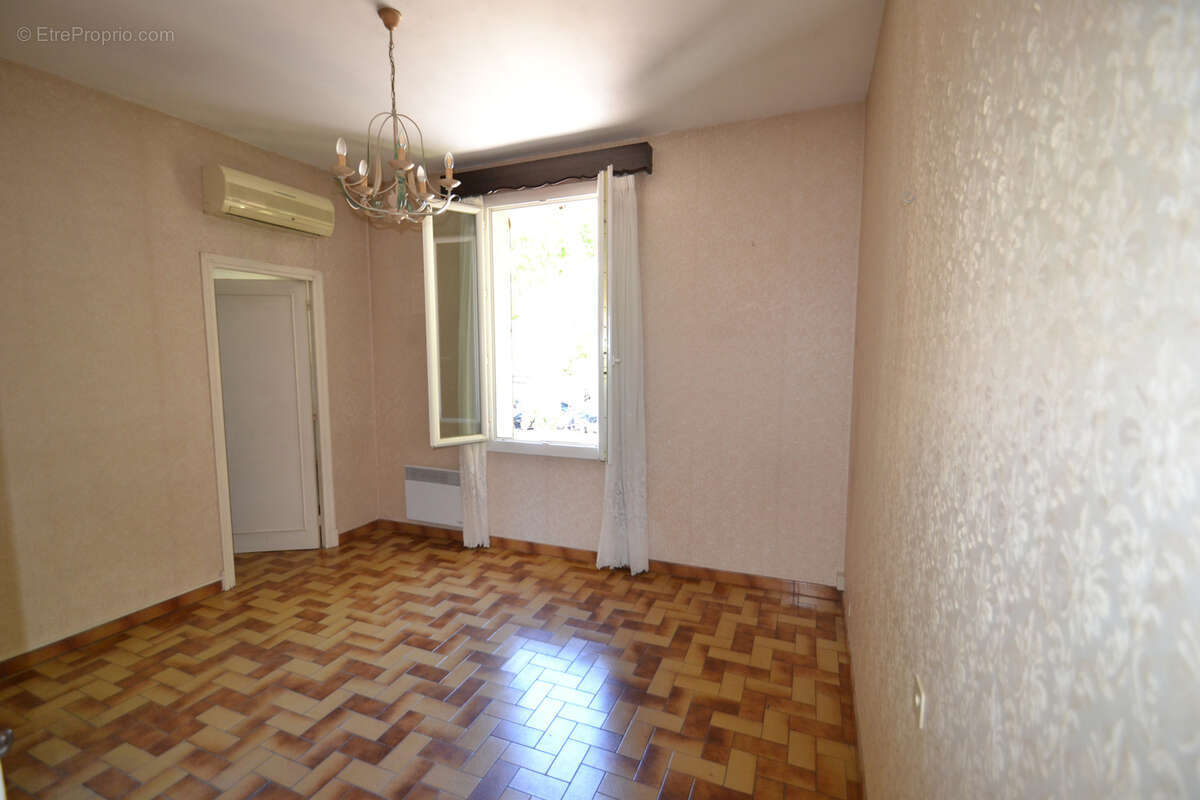 Commerce à ANTIBES