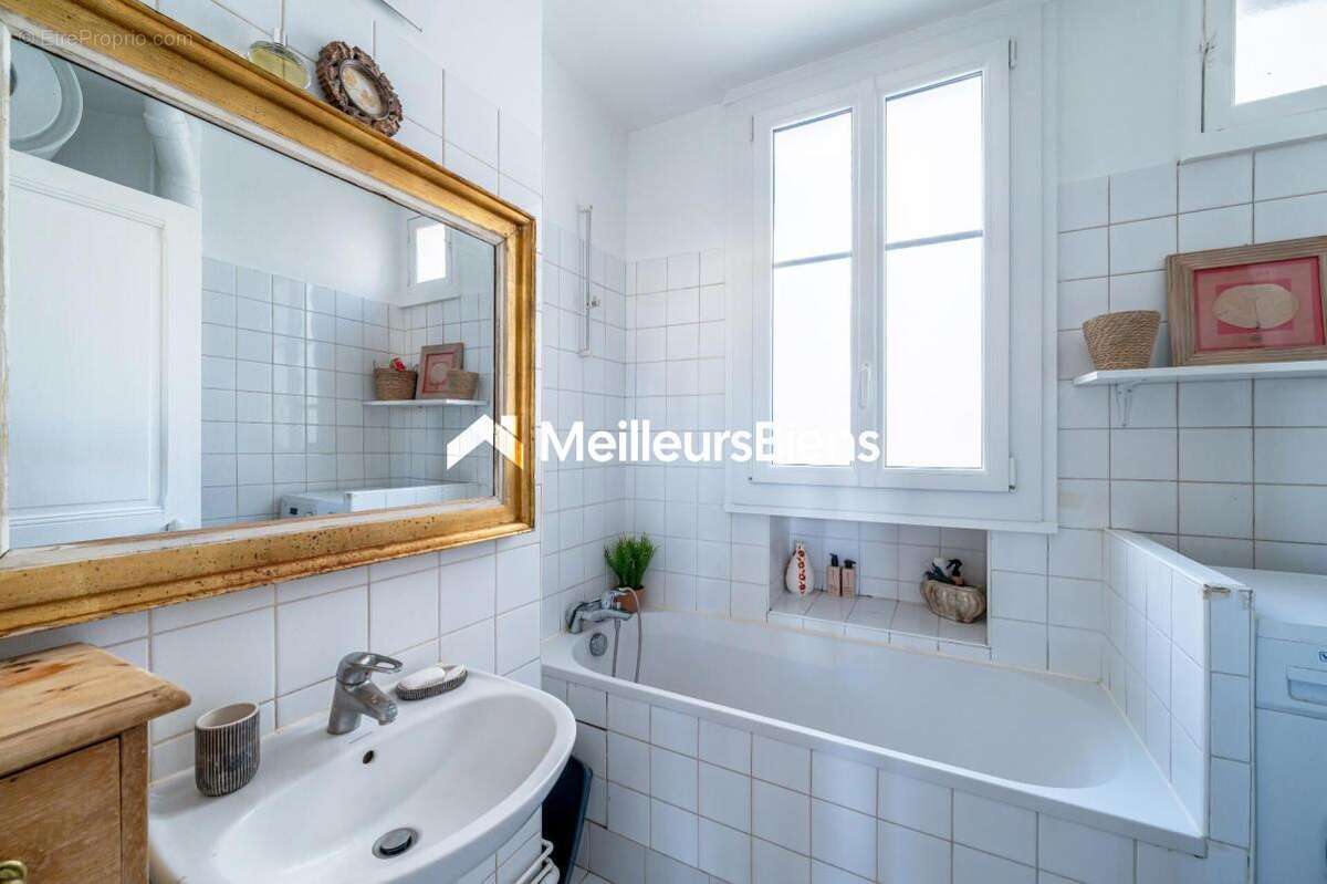 Appartement à ISSY-LES-MOULINEAUX