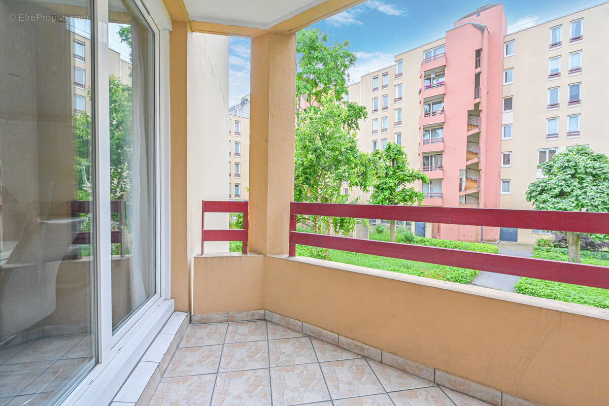 Appartement 80 m² à Creteil  - photo 8