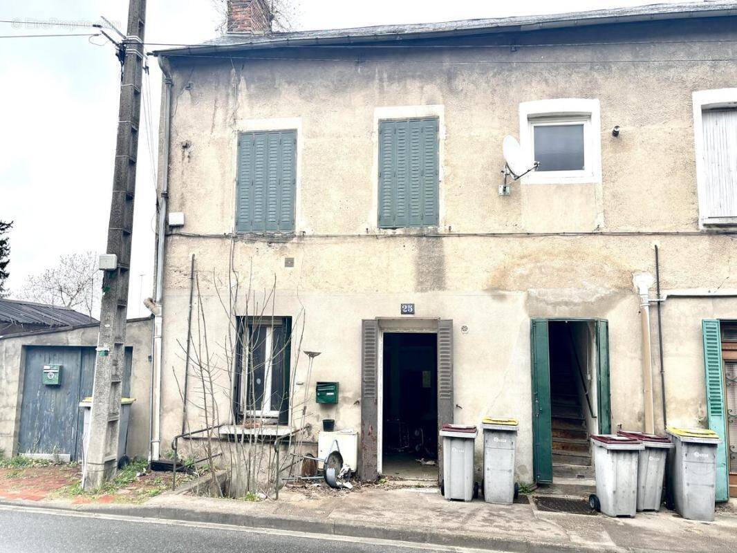 Appartement à COMMENTRY