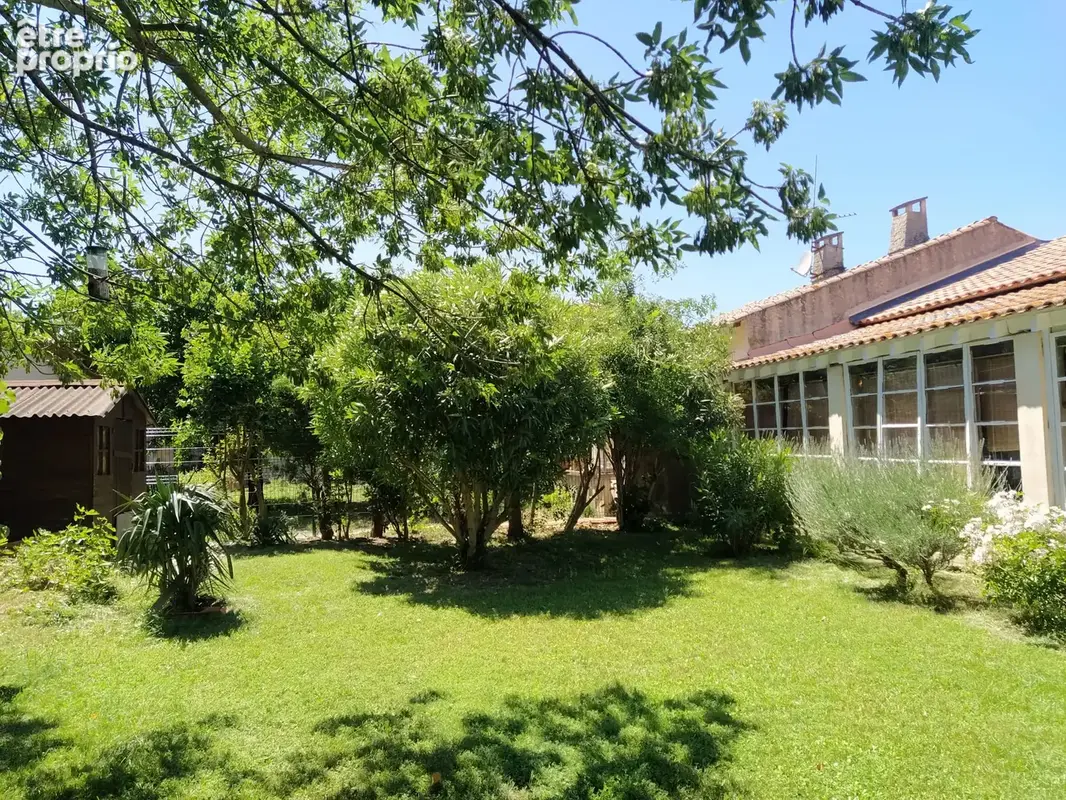 Photo Maison à Saint-Martin-De-Crau au prix de 398 000€
