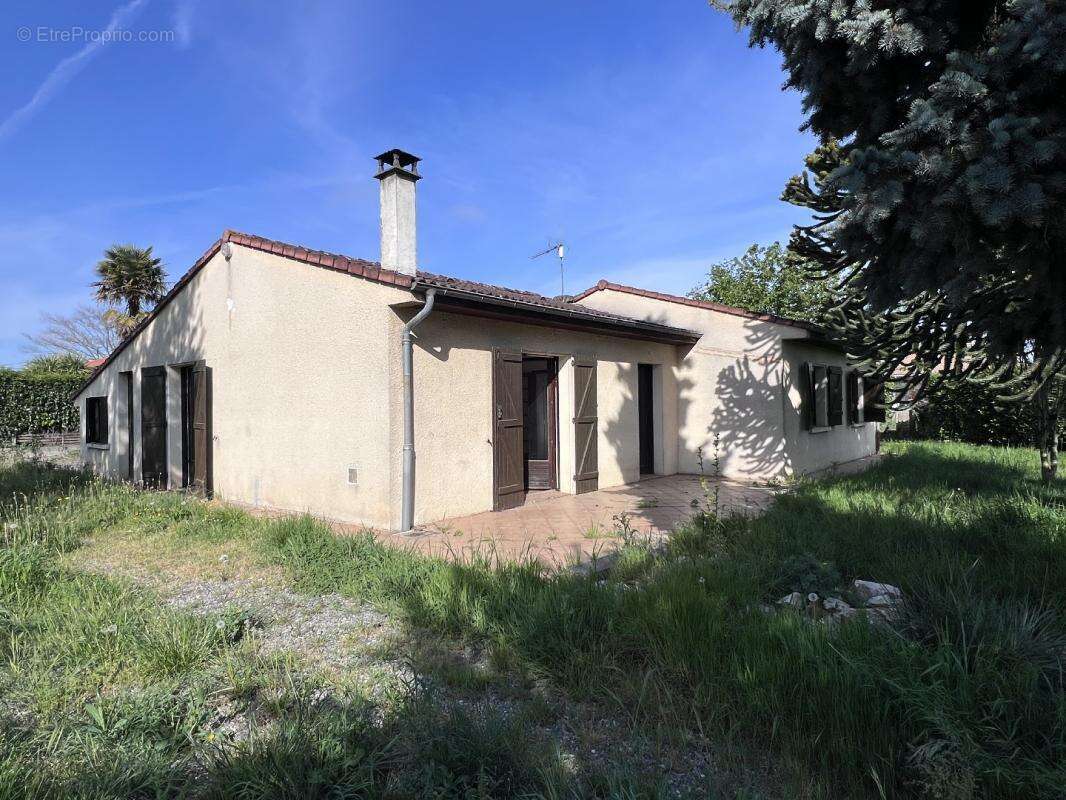Maison à MARTRES-DE-RIVIERE