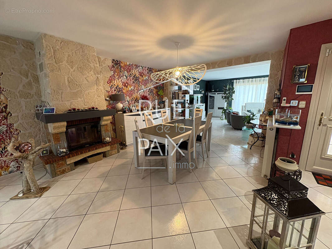 Maison Angliers - 154 m2 - photo 10