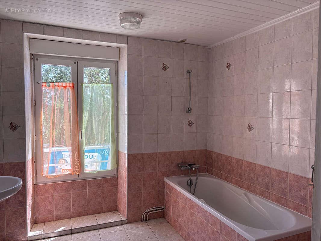 A vendre La Chapelle Neuve, maison 154m², 3 chambres, terrain d'environ 170m² - photo 6