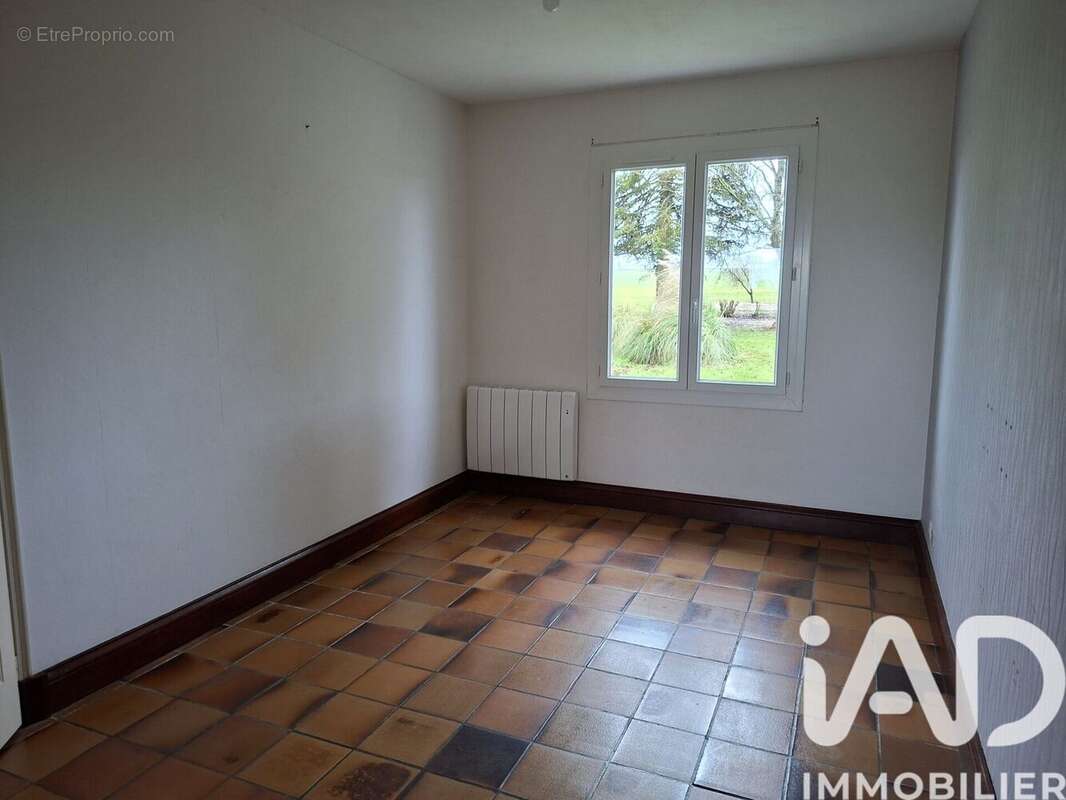 Photo 9 - Maison à CHAMPNIERS