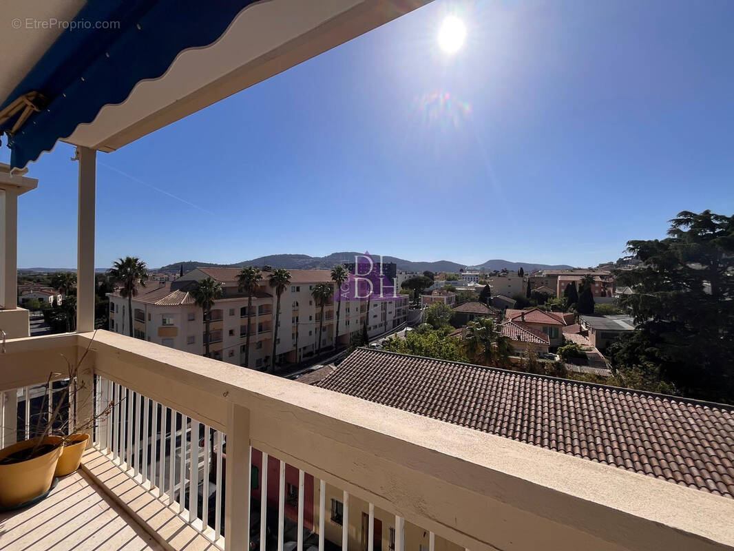 Appartement à HYERES