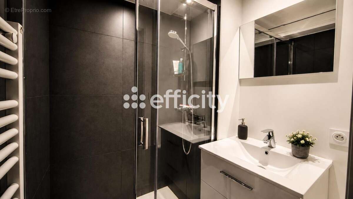 Appartement à LYON-1E