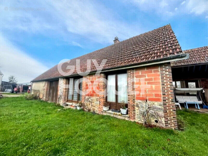 Maison à BROUSSY-LE-GRAND