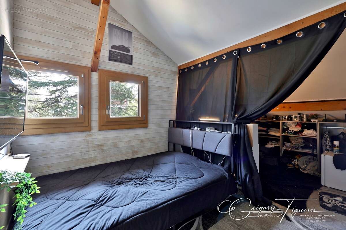 Châteauneuf – maison familiale 6 pièces – 4 chambres – vue dégagée – terrain 1 174 m² - photo 8