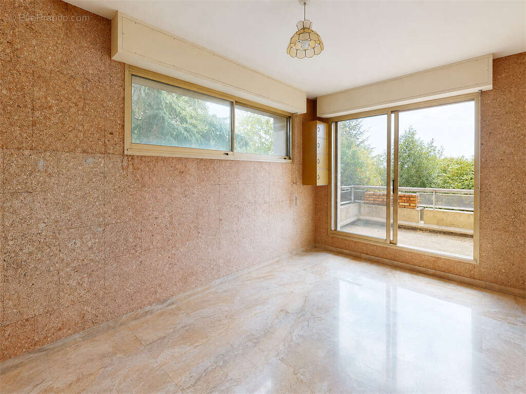 Maison familiale de caractère à 5 minutes à pied du RER Robinson - photo 13