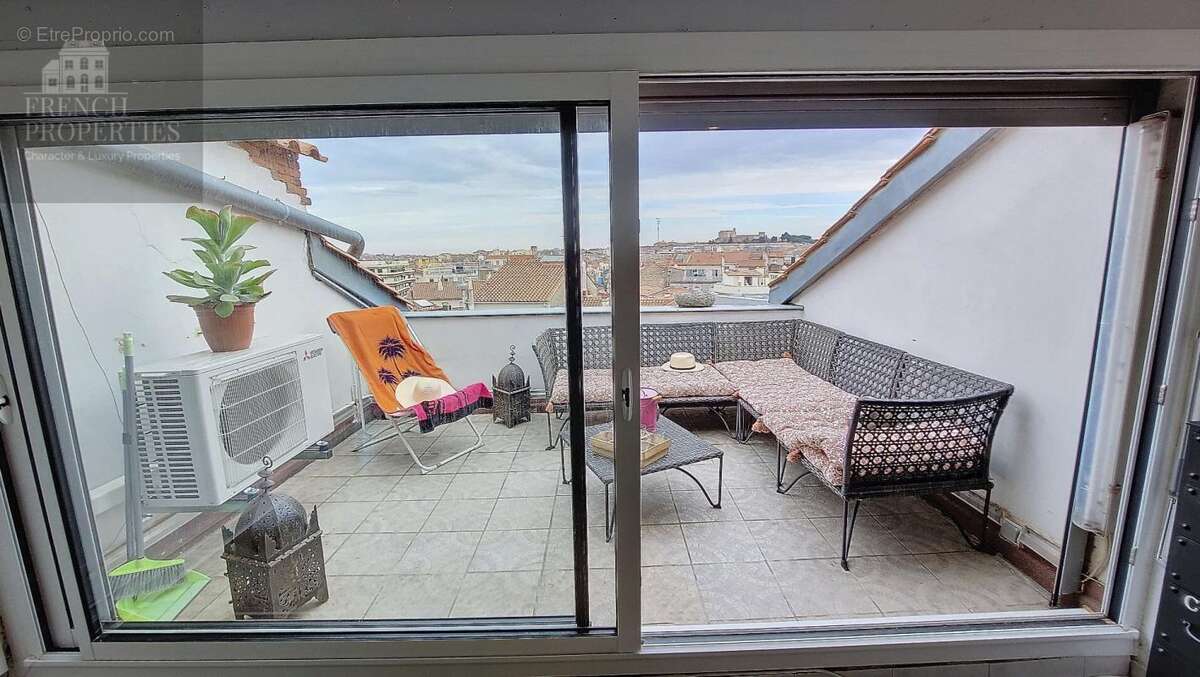 Appartement duplex style haussmannien T5 de 137.05M2 + 2 caves et terrasse et balcons- Bld Clémenceau  5 pièce(s) 135.79 m2 - photo 14