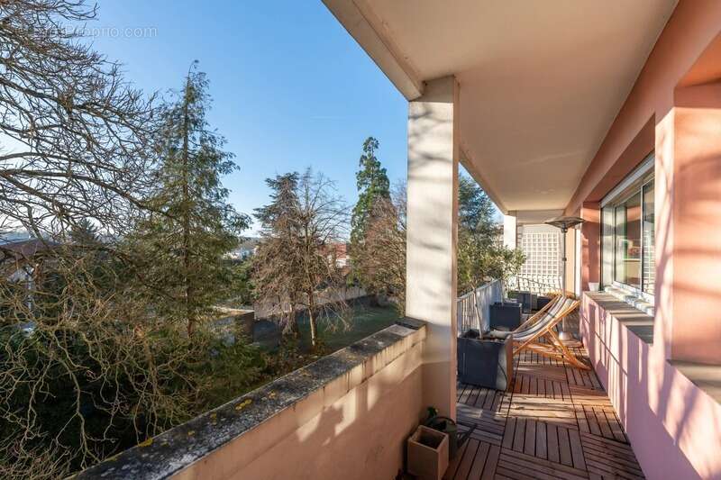 Appartement à GARCHES