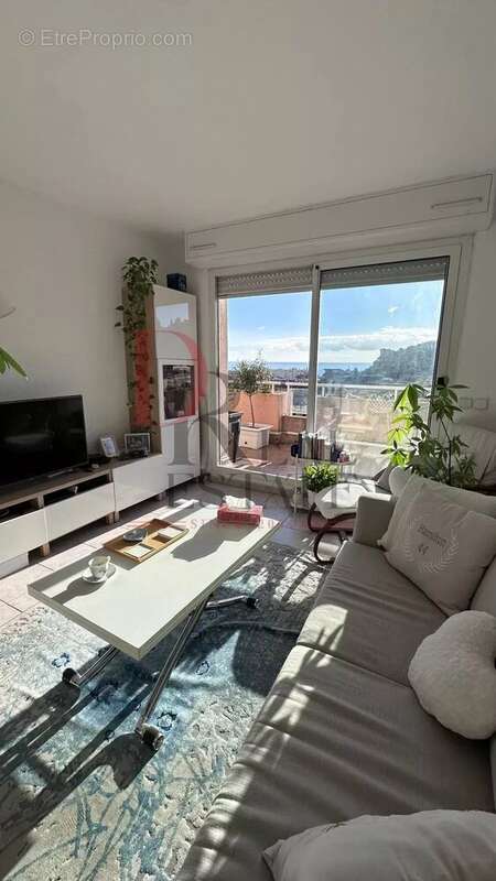 Appartement à ROQUEBRUNE-CAP-MARTIN