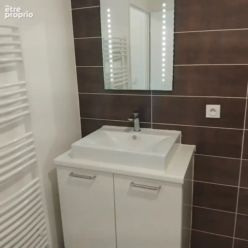 P2 très bon état, résidence moderne à 30 mn de la mer - photo 12