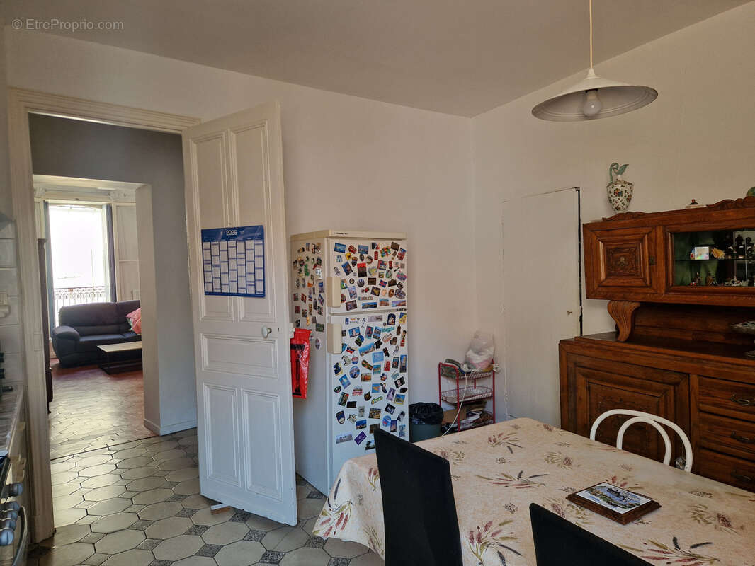 Appartement T3/4 + cave  Mairie. - photo 10