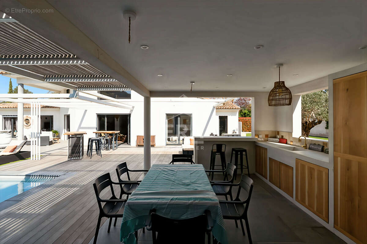 Maison à CABRIES