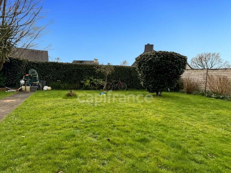 Maison à LE RELECQ-KERHUON