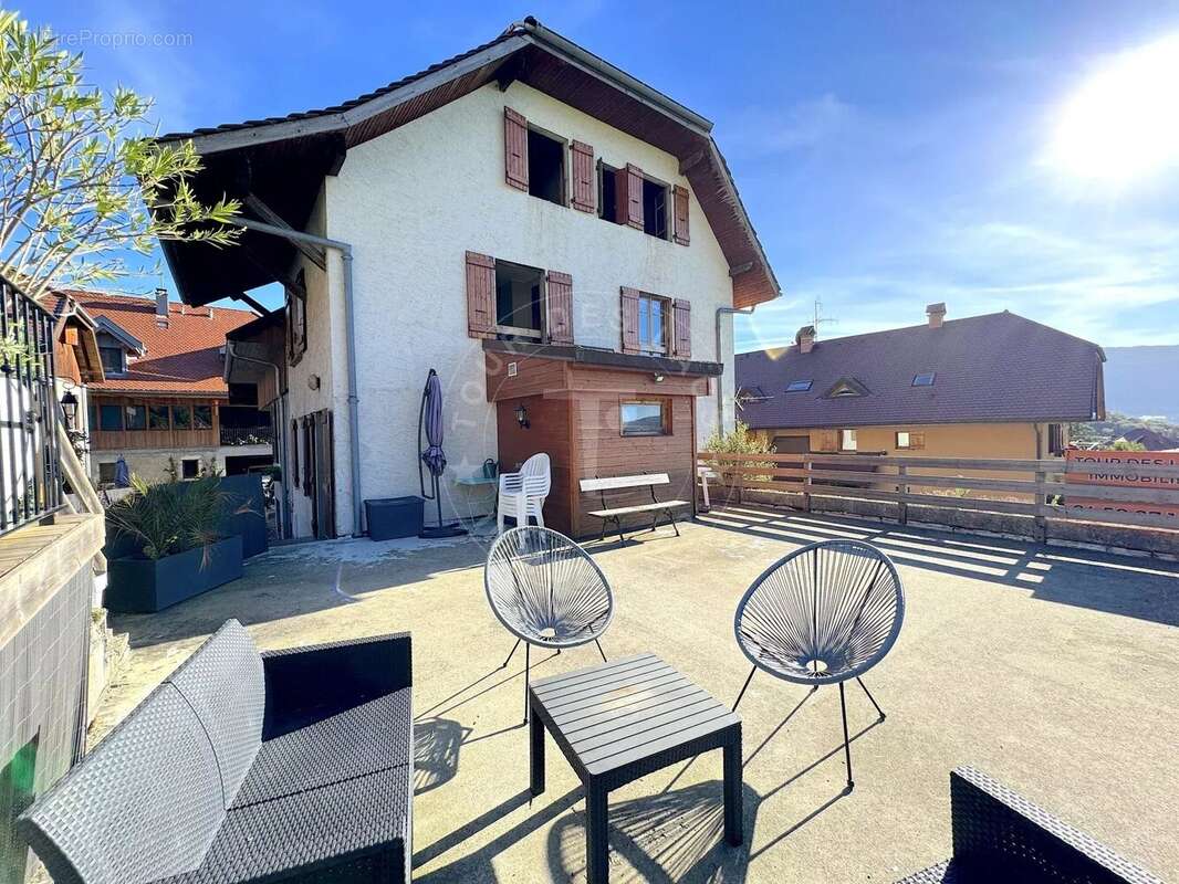 Maison à MENTHON-SAINT-BERNARD