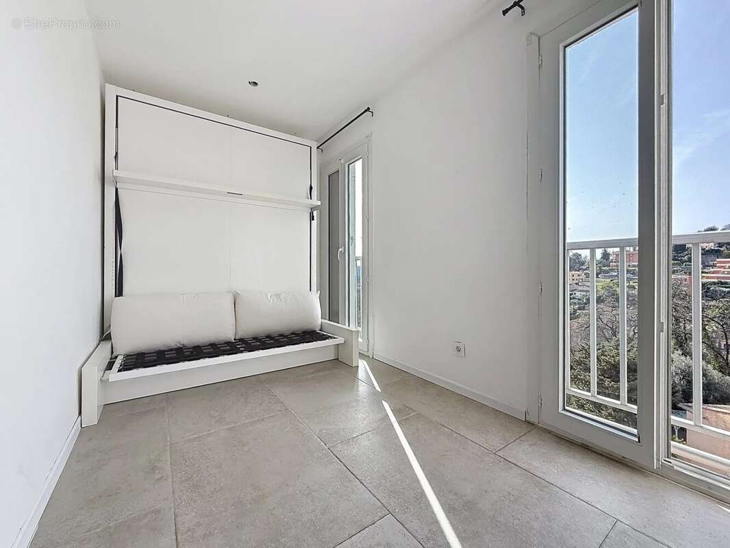 Appartement à VILLENEUVE-LOUBET