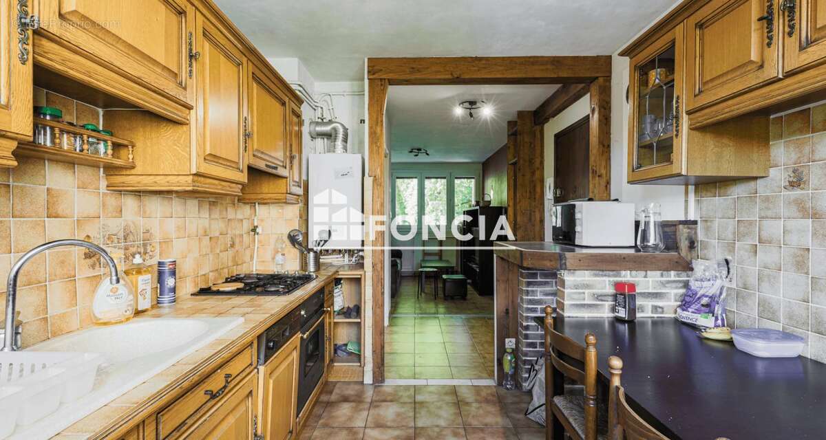 Appartement à SAINT-MARTIN-D'HERES