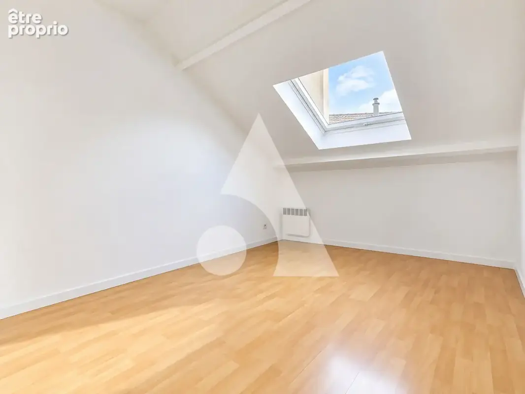 Maison Les Pavillons Sous Bois 5 pièce(s) 109 m2 - photo 4