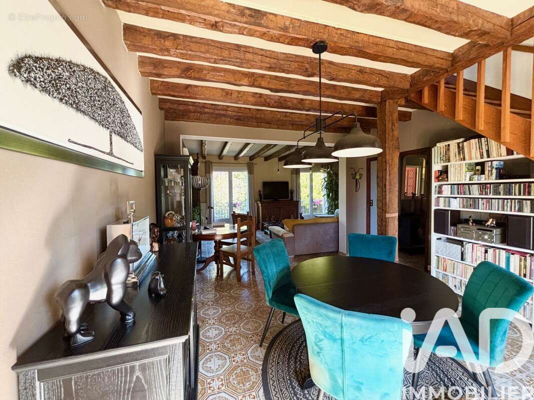 Maison 180 m² à Thenay  - photo 2
